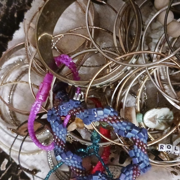 87 LOT BRACELETS NEVER LISTED Some ALEX & ANI BEADED CUFFS BANGLES Stretchy - Picture 5 of 8